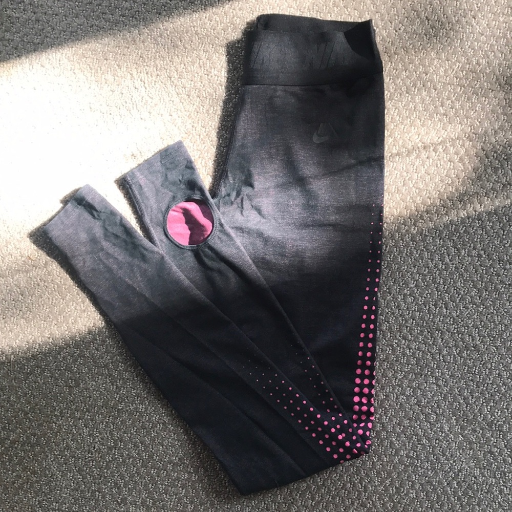 Nike Leggings with heel loops